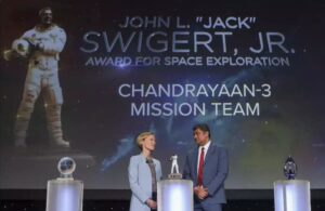 Chandrayaan-3 team receives 2024 John L. 'Jack' Swigert Jr. Award for Space Exploration