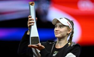 Elena Rybakina claims Stuttgart title 
