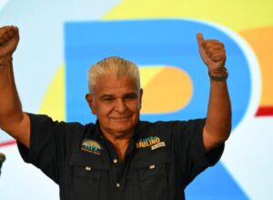 José Molino wins the presidential elections in Panama